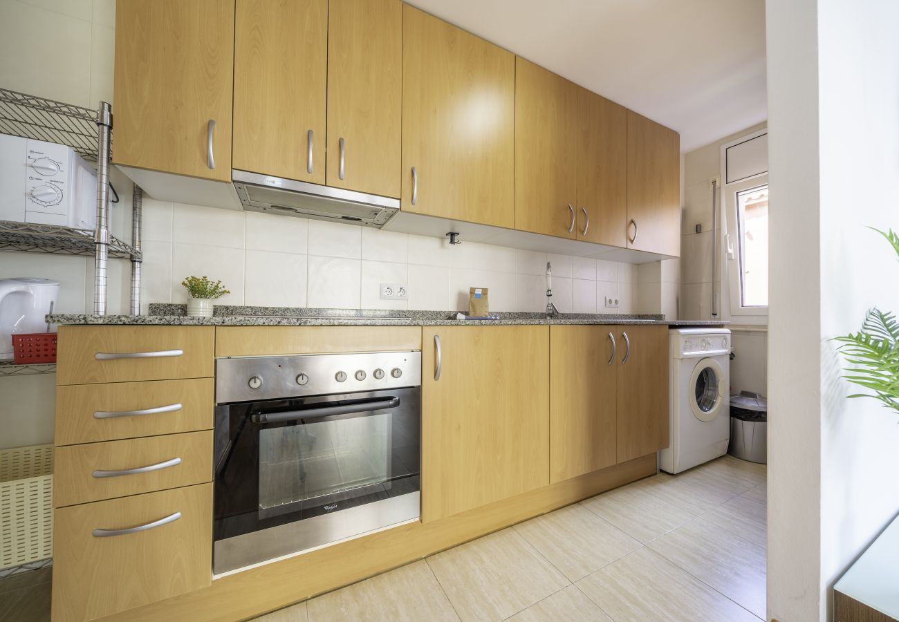 Apartamento en Palafolls - HomeHolidaysRentals Lunamar - Costa Barcelona