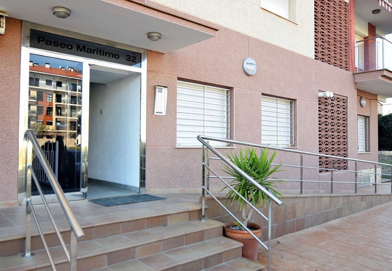 Apartamento en Pineda de Mar - HomeHolidaysRentals Maritim V - Costa Barcelona