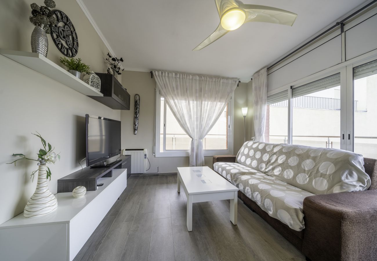 Apartamento en Pineda de Mar - HomeHolidaysRentals Maritim V - Costa Barcelona