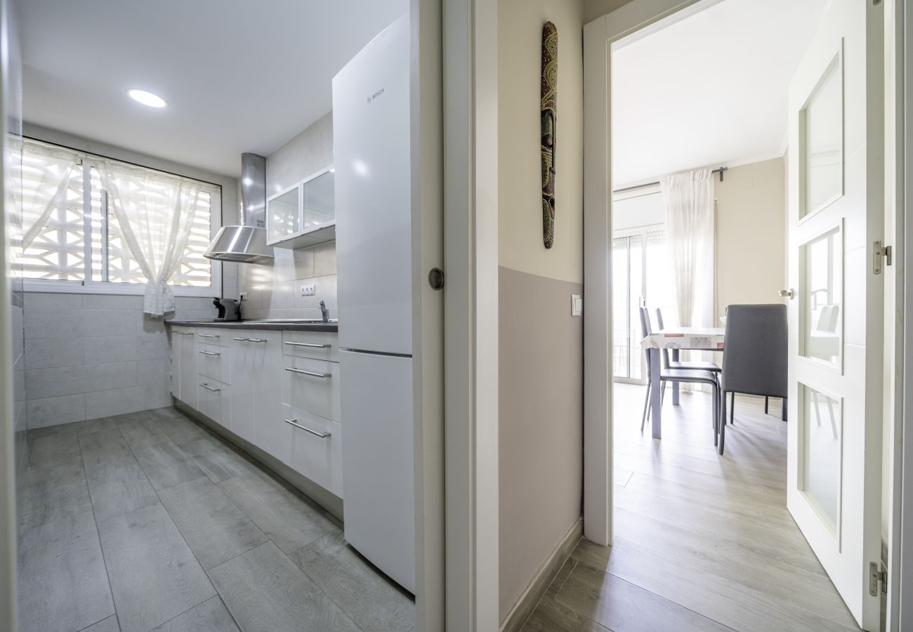 Apartamento en Pineda de Mar - HomeHolidaysRentals Maritim V - Costa Barcelona