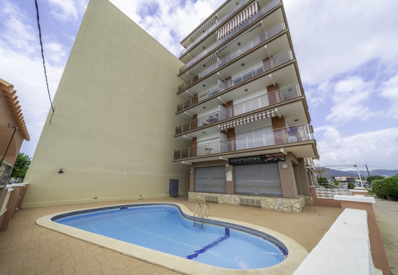 Apartamento en Pineda de Mar - HomeHolidaysRentals Maritim V - Costa Barcelona