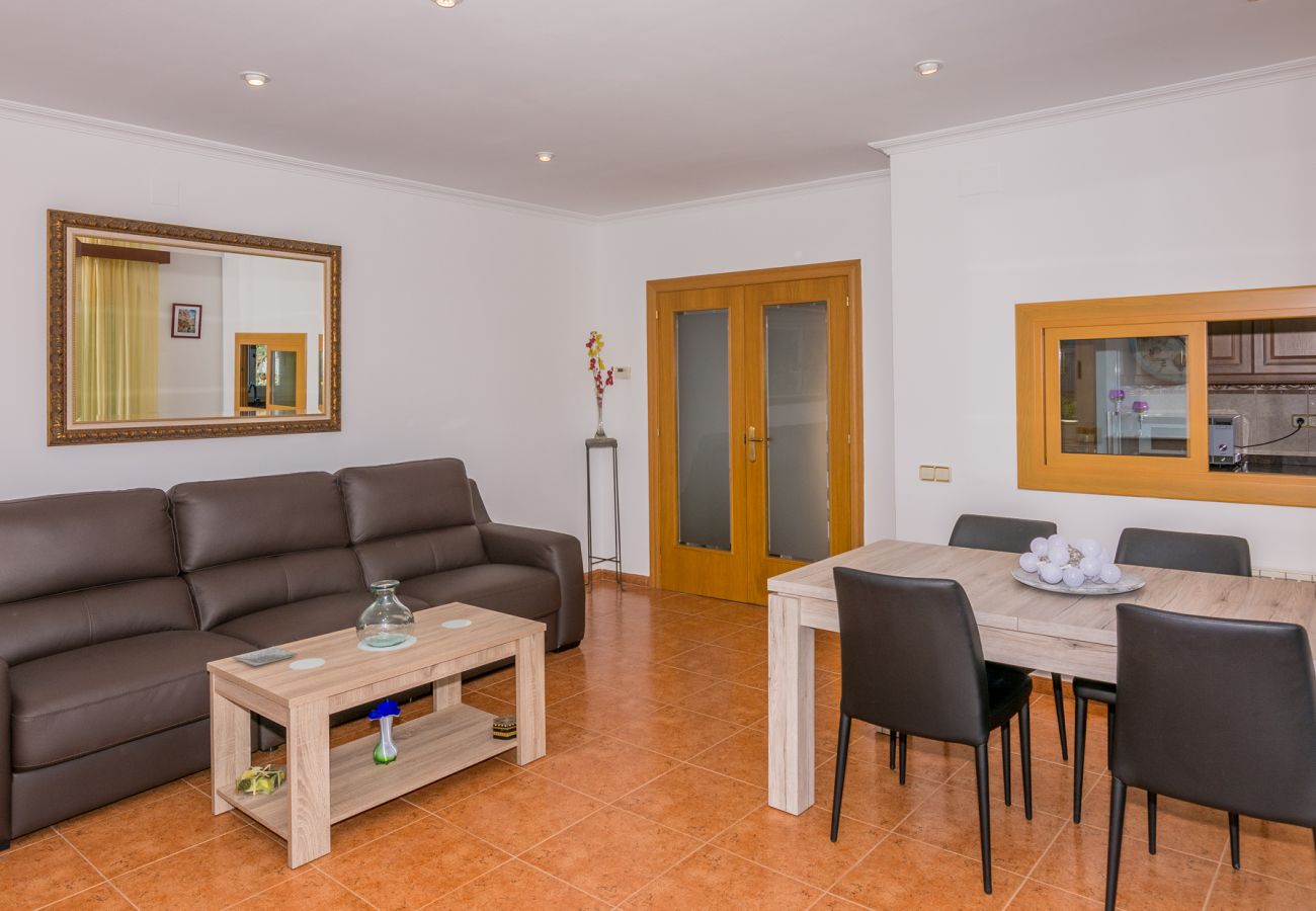 Apartamento en Sant Cebrià de Vallalta - HomeHolidaysRentals Aube - Costa Barcelona