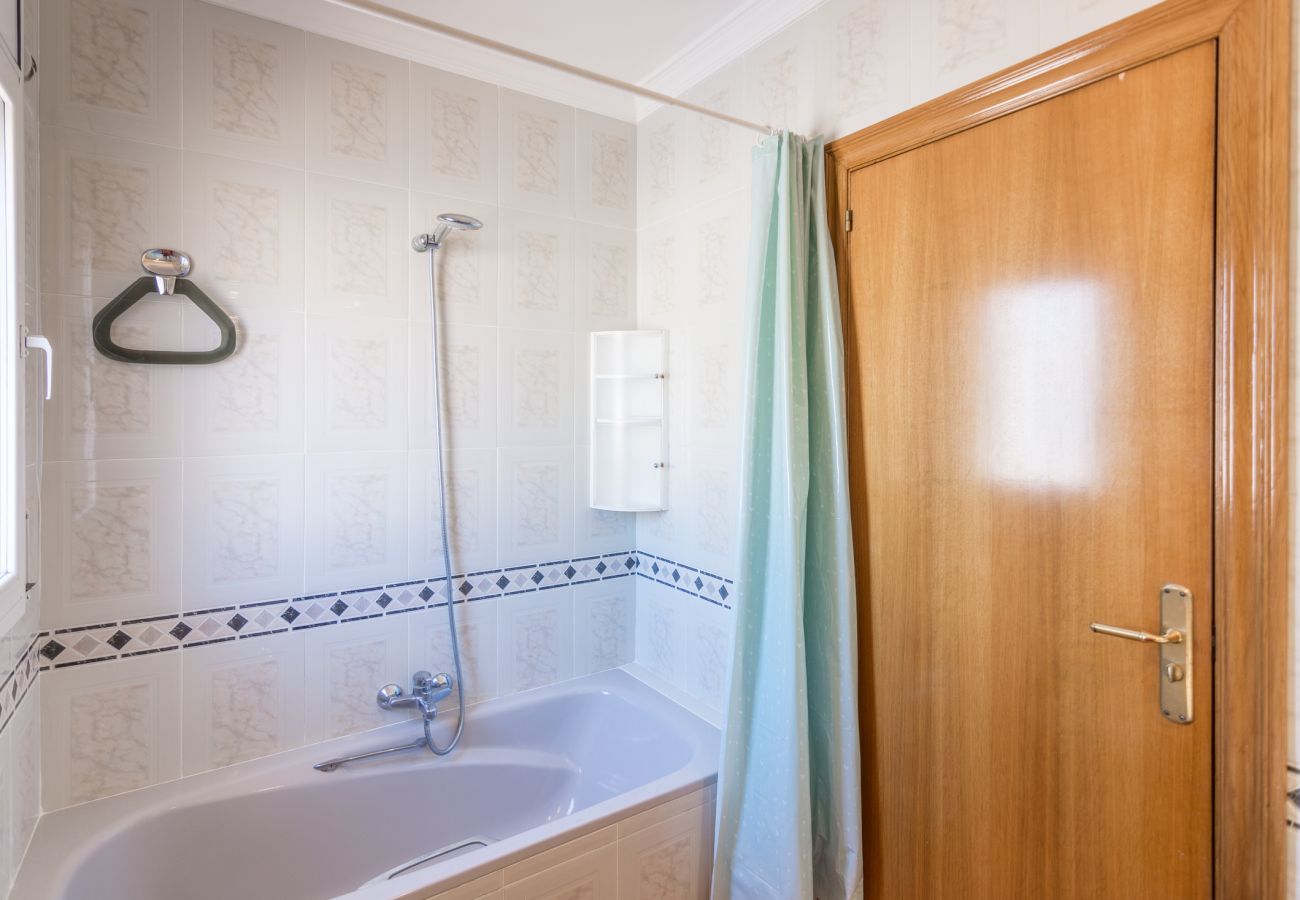 Apartamento en Sant Cebrià de Vallalta - HomeHolidaysRentals Aube - Costa Barcelona