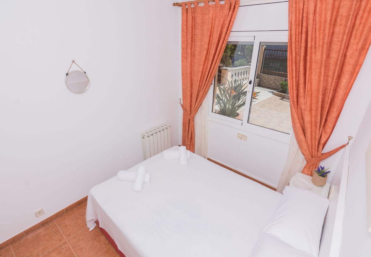 Apartamento en Sant Cebrià de Vallalta - HomeHolidaysRentals Aube - Costa Barcelona