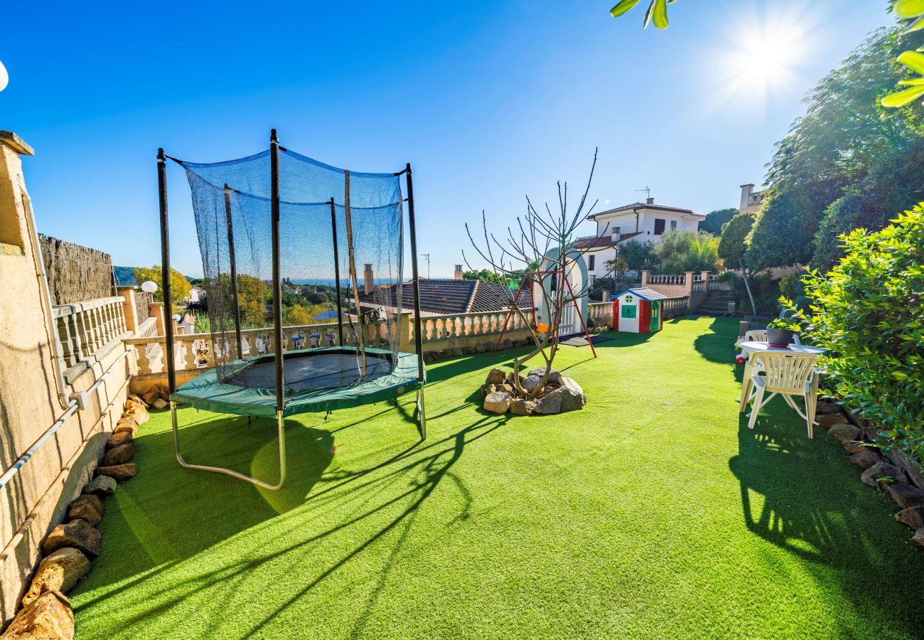 Apartamento en Sant Cebrià de Vallalta - HomeHolidaysRentals Aube - Costa Barcelona