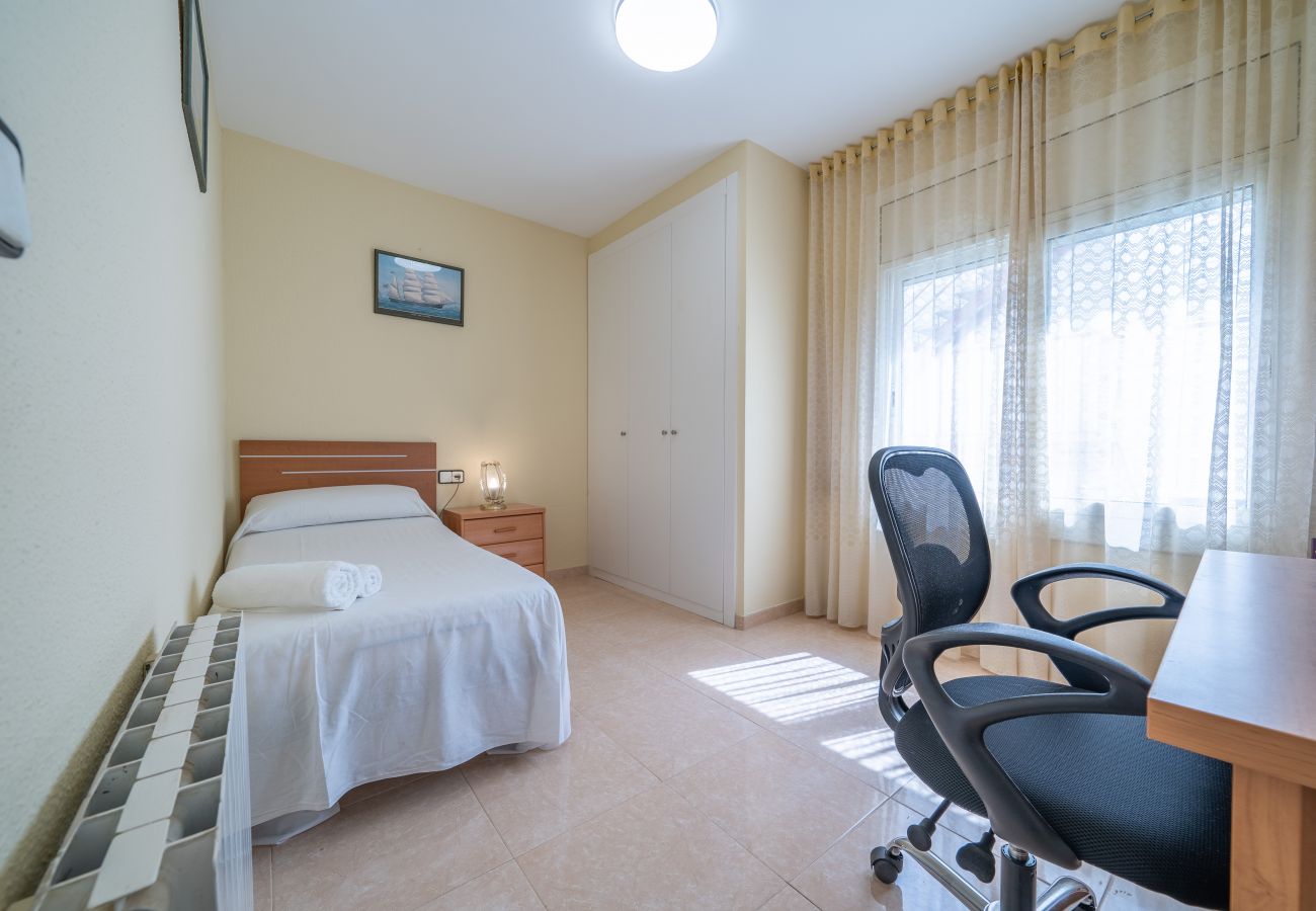 Apartamento en Pineda de Mar - HomeHolidaysRentals Dona - Costa Barcelona