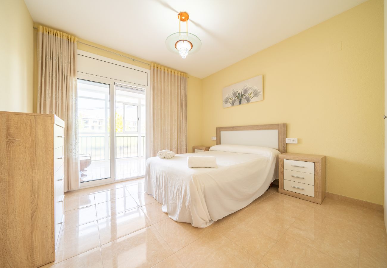 Apartamento en Pineda de Mar - HomeHolidaysRentals Dona - Costa Barcelona