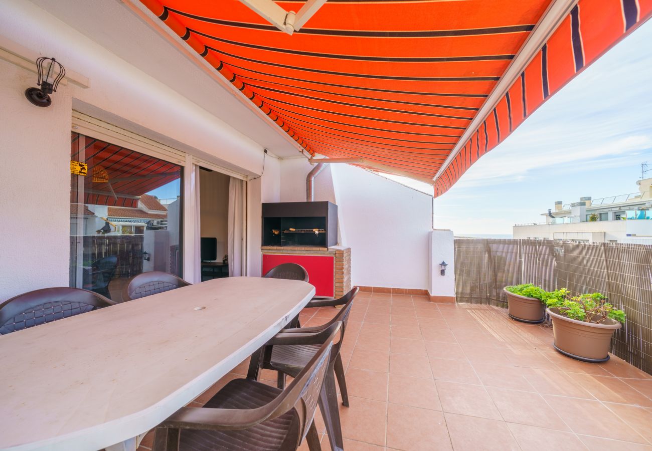 Apartamento en Pineda de Mar - HomeHolidaysRentals Elimar - Costa Barcelona