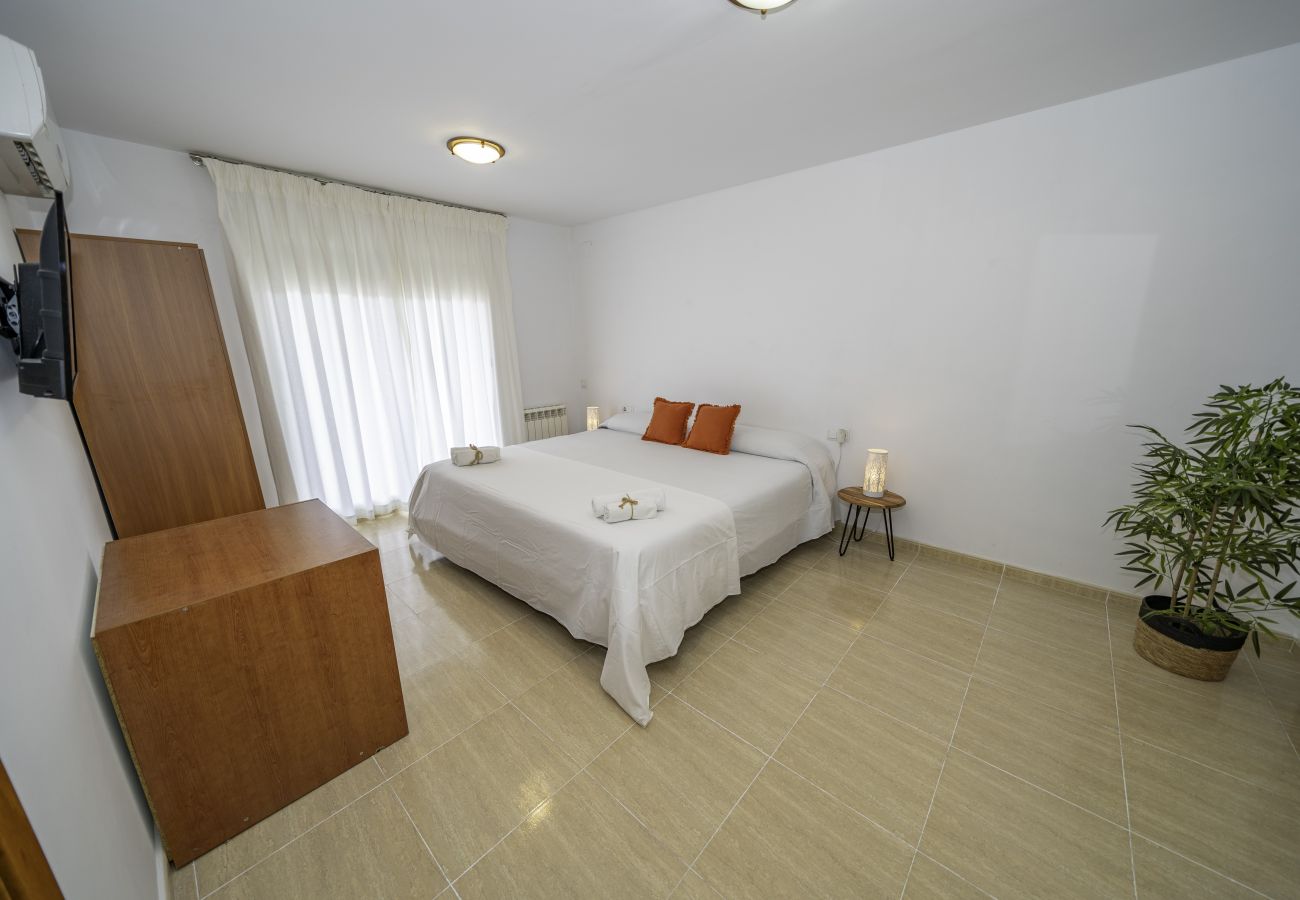 Apartamento en Pineda de Mar - HomeHolidaysRentals Belisa - Costa Barcelona