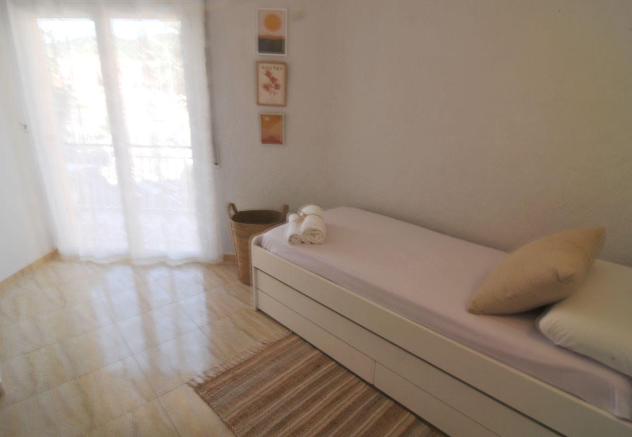 Apartamento en Pineda de Mar - HomeHolidaysRentals Blue - Costa Barcelona