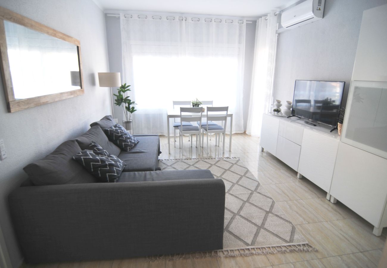 Apartamento en Pineda de Mar - HomeHolidaysRentals Blue - Costa Barcelona