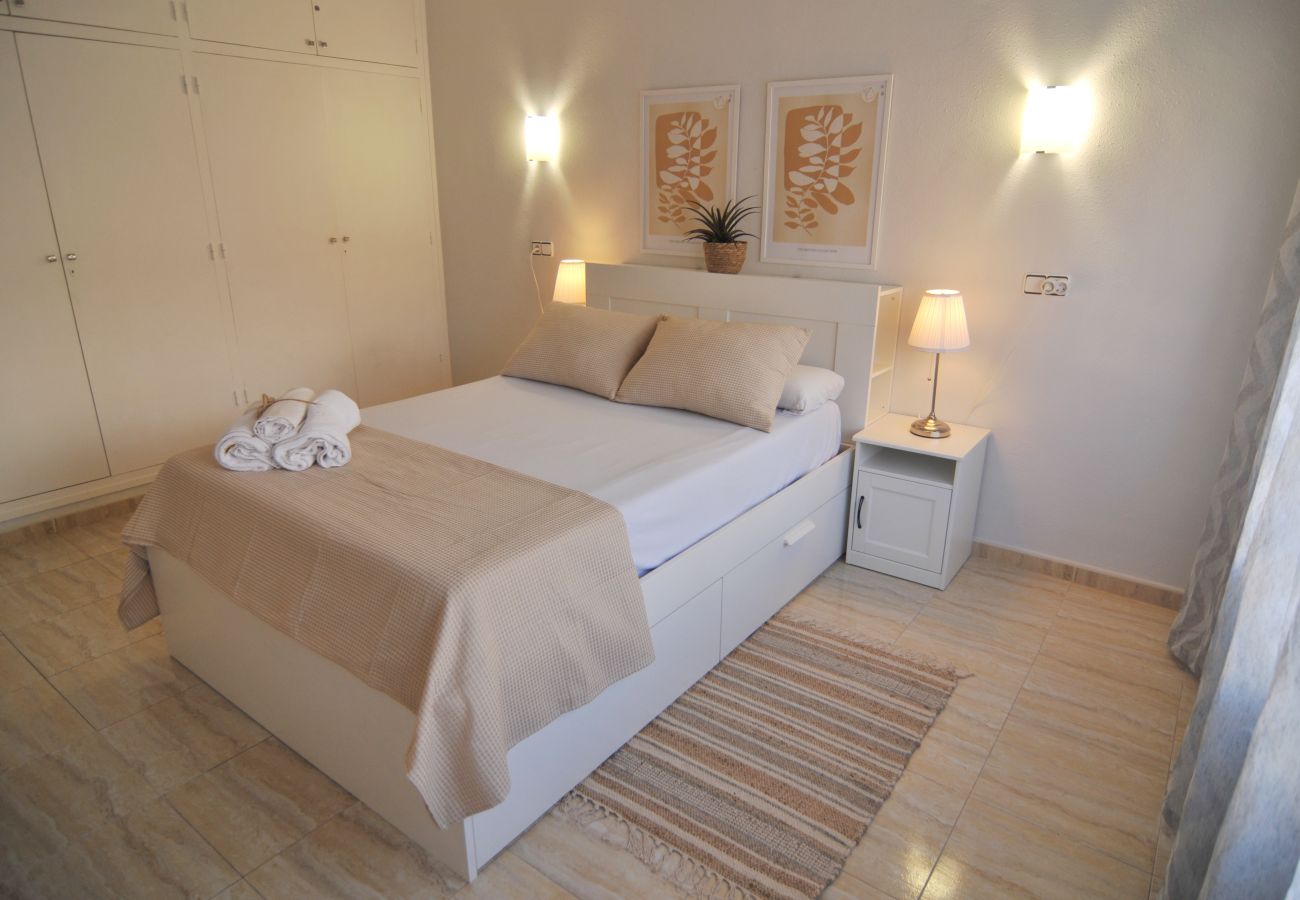 Apartamento en Pineda de Mar - HomeHolidaysRentals Blue - Costa Barcelona