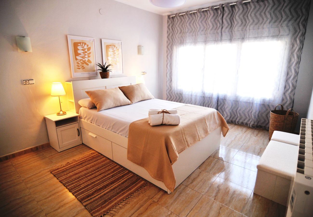 Apartamento en Pineda de Mar - HomeHolidaysRentals Blue - Costa Barcelona