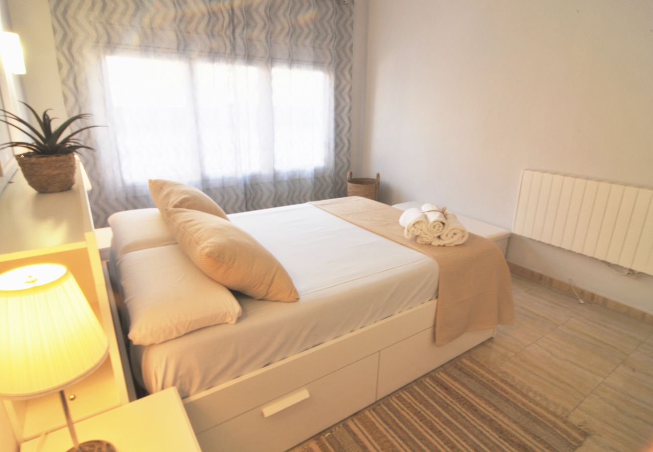 Apartamento en Pineda de Mar - HomeHolidaysRentals Blue - Costa Barcelona