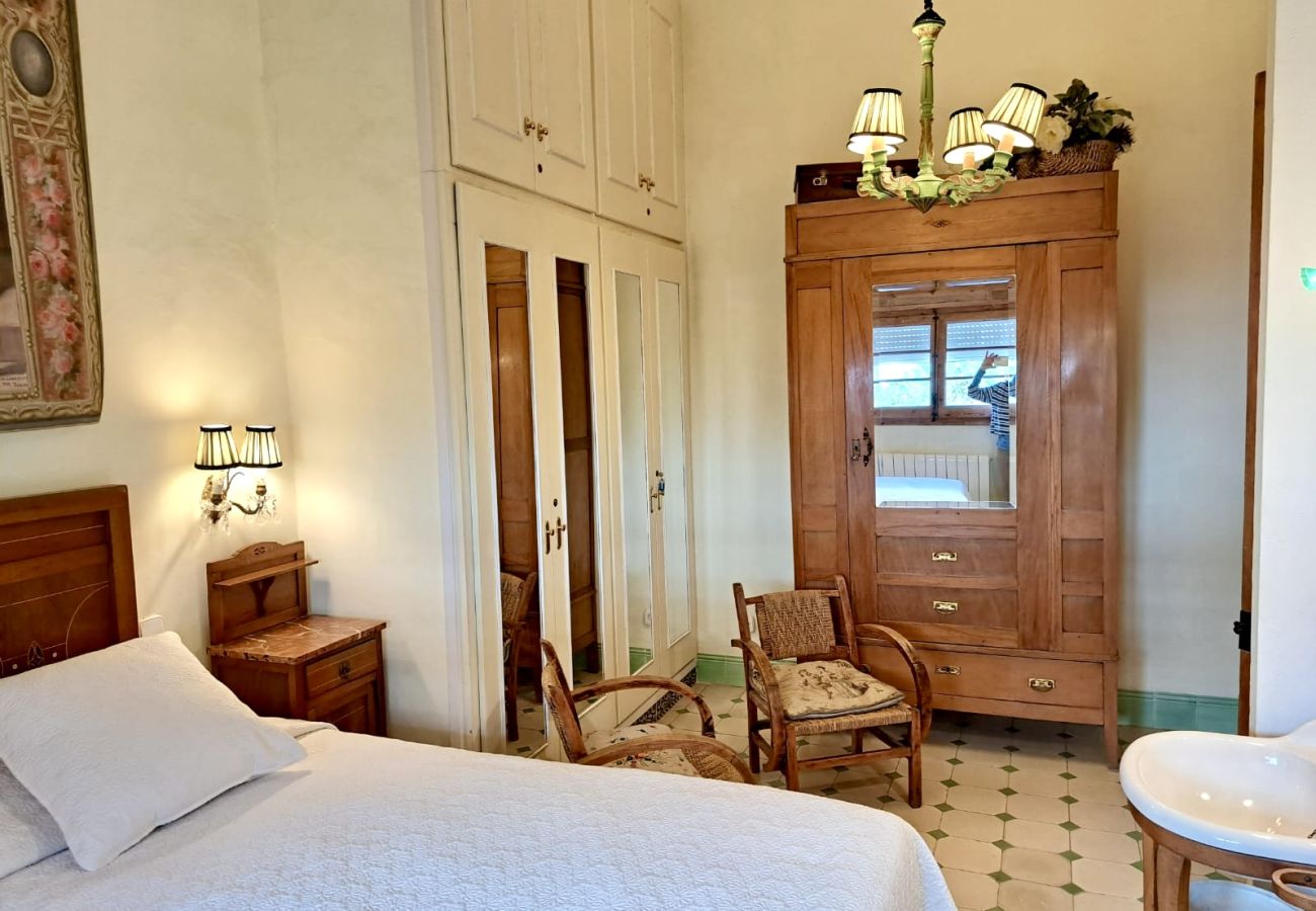 Casa adosada en Sant Pol de Mar - HomeHolidaysRentals Suria - Costa Barcelona