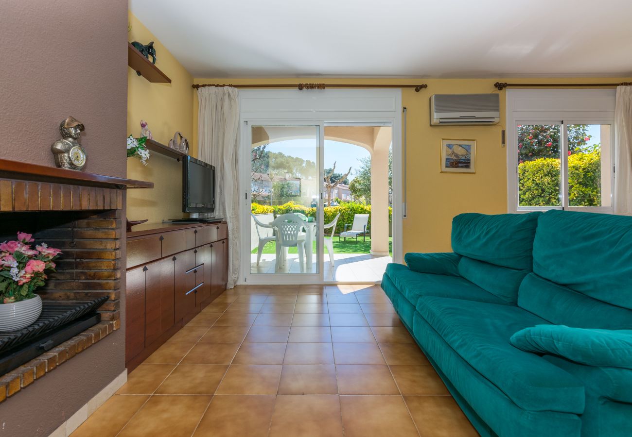 Casa adossada en Santa Susana - HomeHolidaysRentals Moonlight - Costa Barcelona