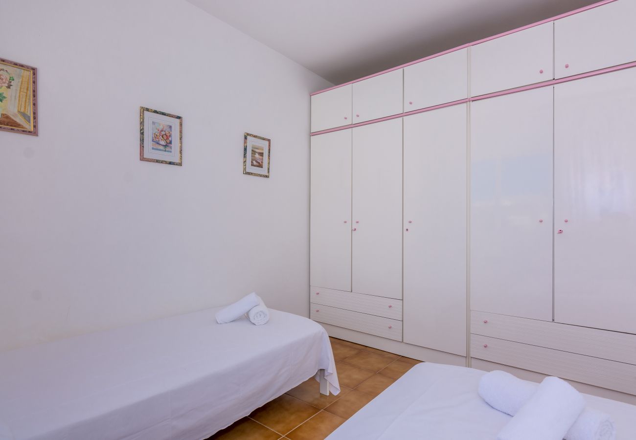 Casa adossada en Santa Susana - HomeHolidaysRentals Moonlight - Costa Barcelona