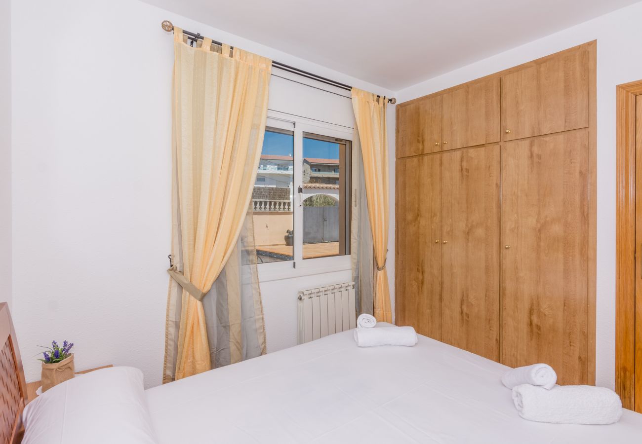 Apartament en Sant Cebrià de Vallalta - HomeHolidaysRentals Aube - Costa Barcelona