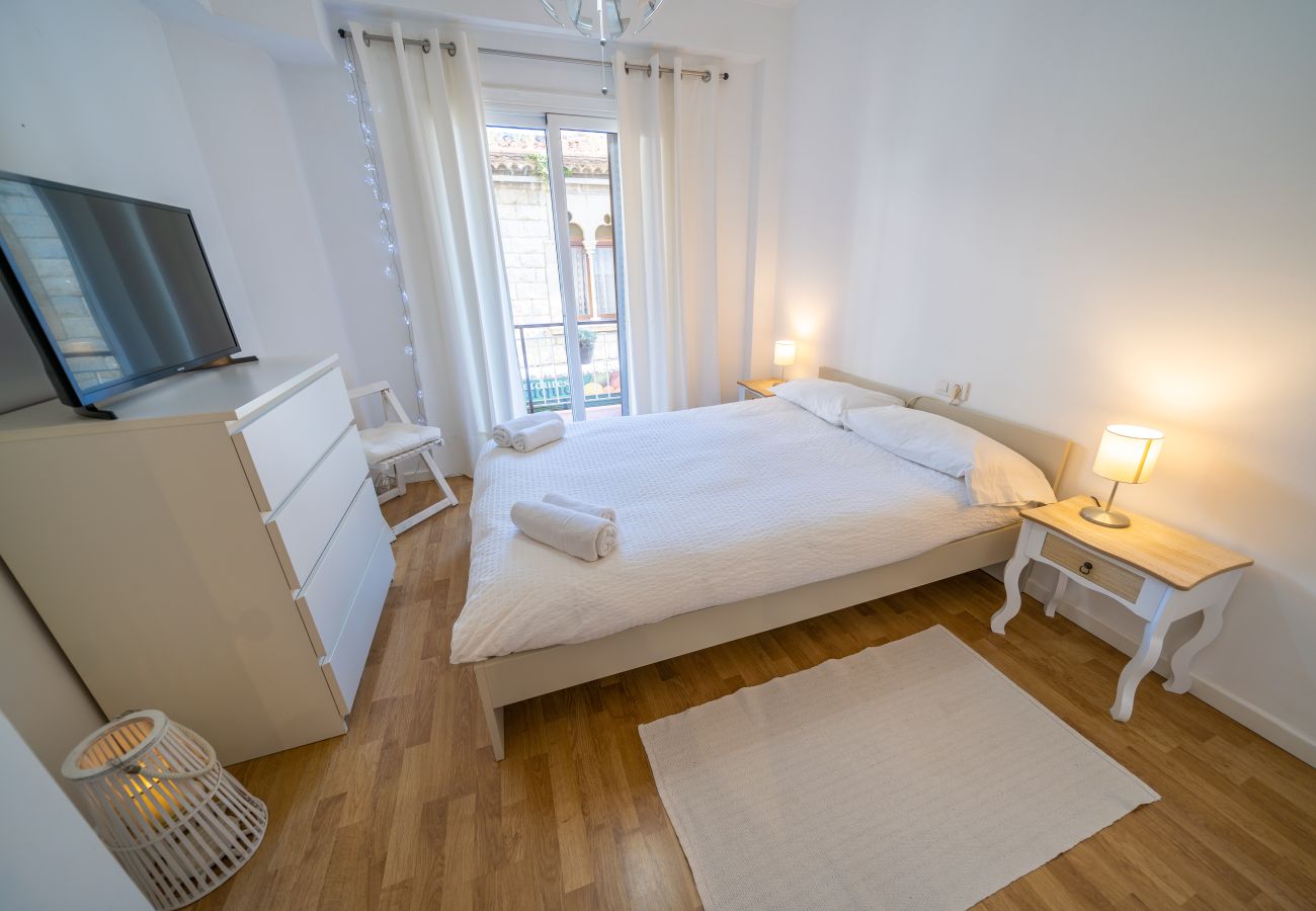 Apartament en Pineda de Mar - HomeHolidaysRentals Plume - Costa Barcelona