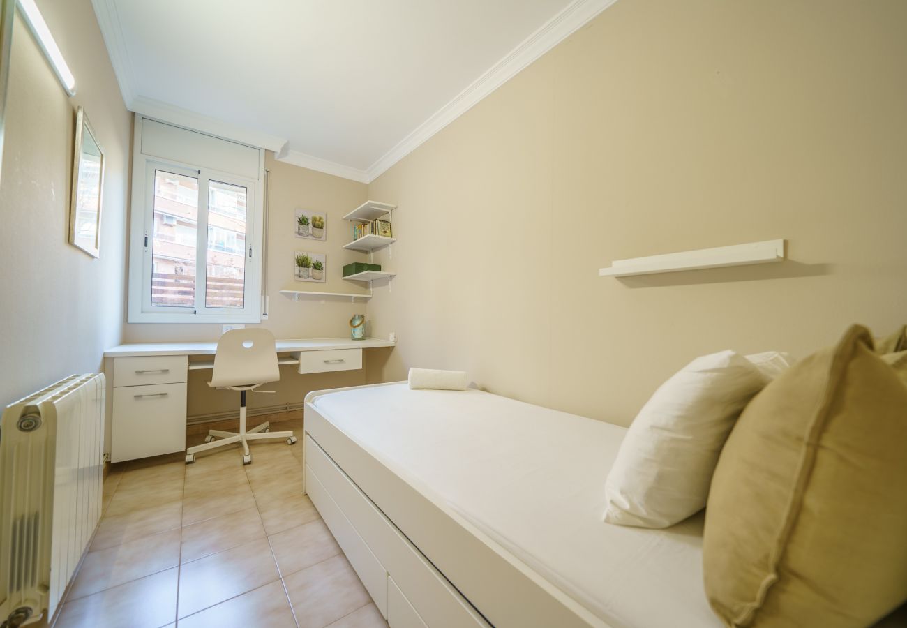 Apartament en Pineda de Mar - HomeHolidaysRentals Liberty - Costa Barcelona