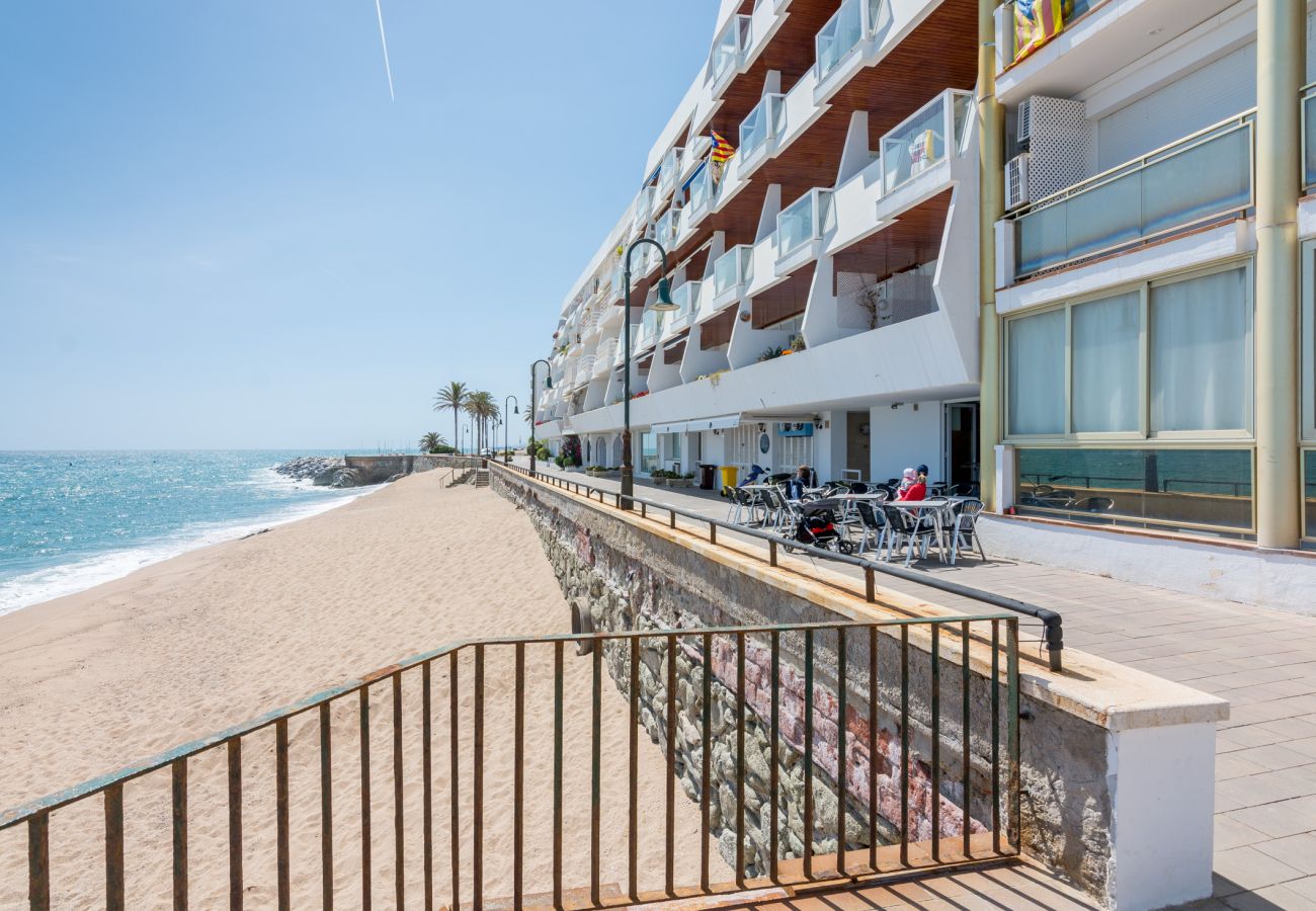 Casa adossada en Sant Pol de Mar - HomeHolidaysRentals Suria - Costa Barcelona