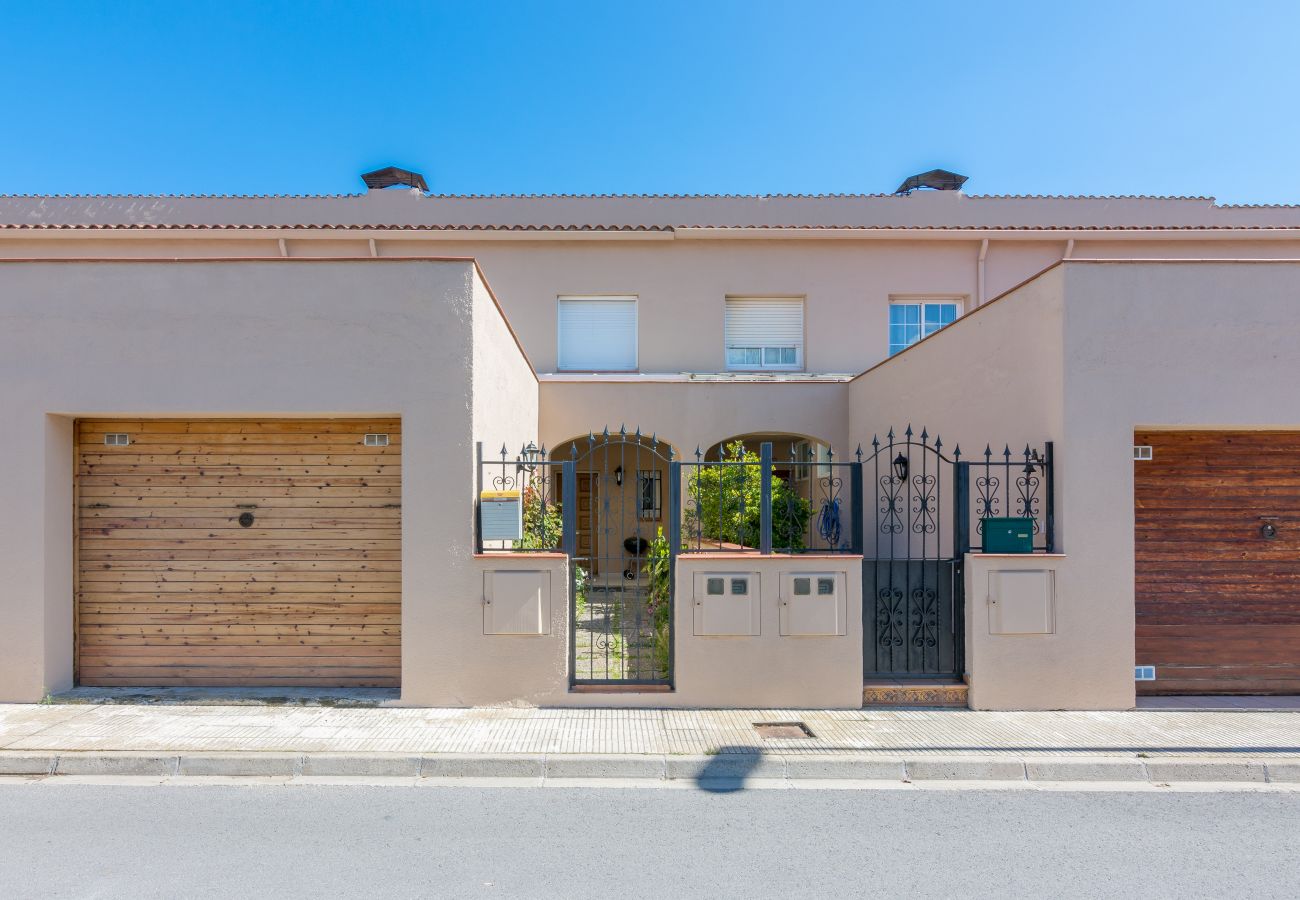 Maison mitoyenne à Santa Susana - HomeHolidaysRentals Moonlight - Costa Barcelona