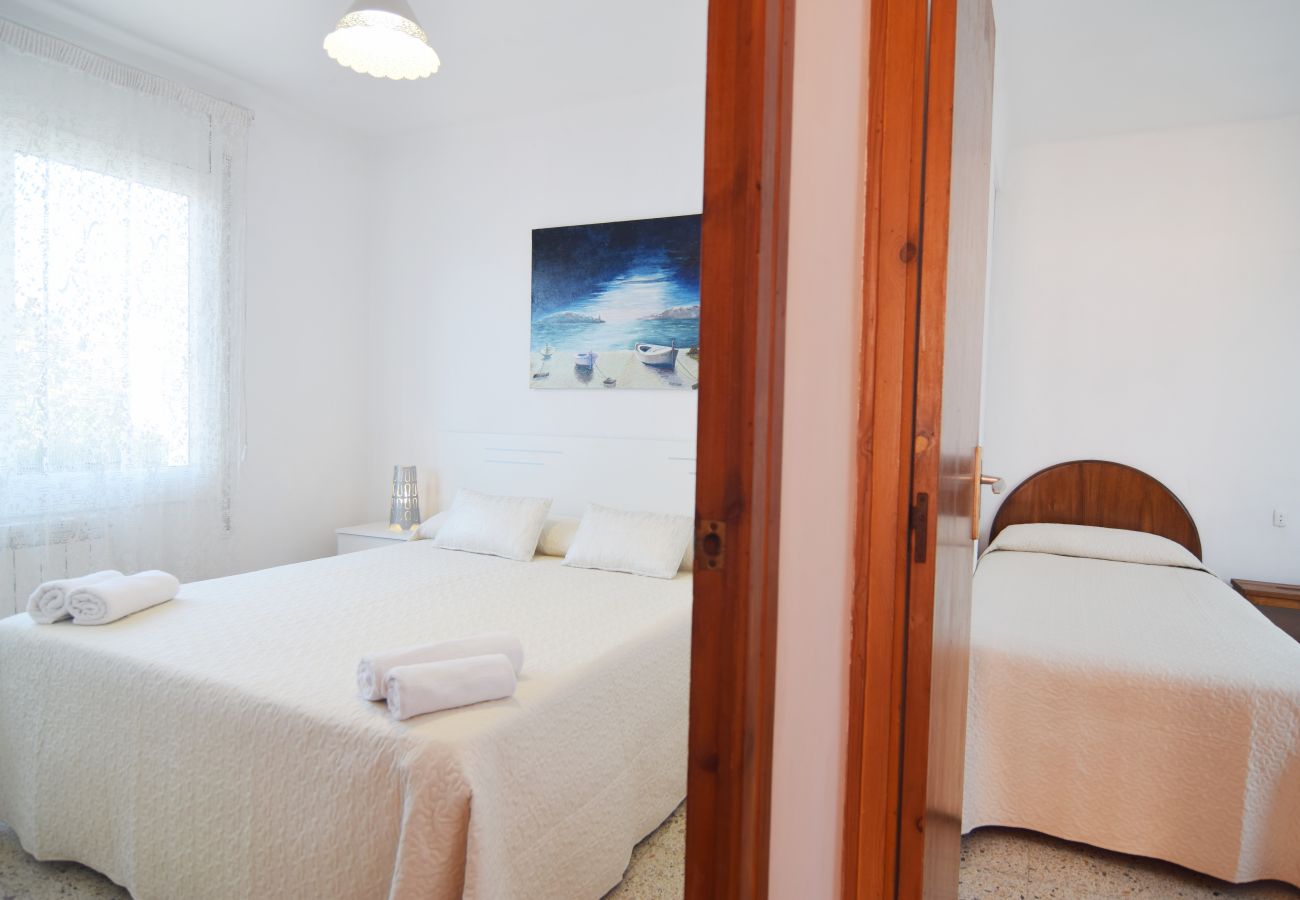 Apartment in Pineda de Mar - HomeHolidaysRentals Millet- Costa Barcelona