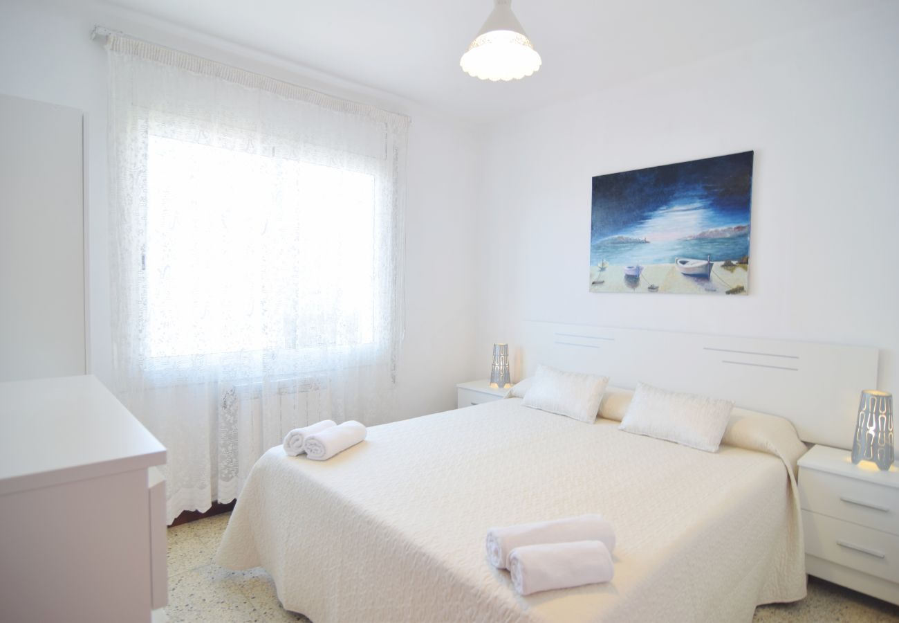 Apartment in Pineda de Mar - HomeHolidaysRentals Millet- Costa Barcelona