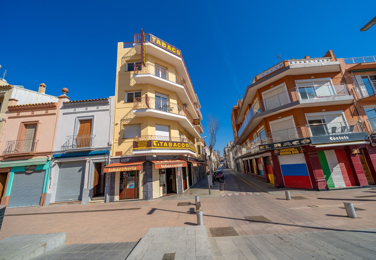 Apartment in Calella - HomeHolidaysRentals Moana - Costa Barcelona