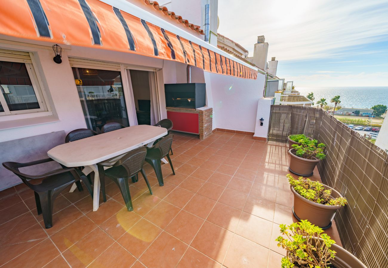 Apartment in Pineda de Mar - HomeHolidaysRentals Elimar - Costa Barcelona