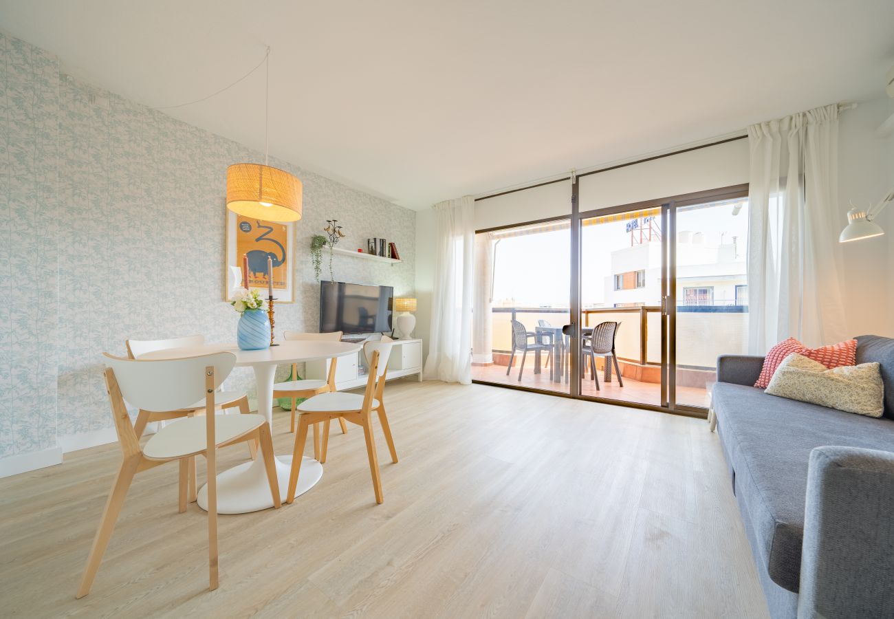 Apartment in Malgrat de Mar - HomeHolidaysRentals Playamar - Costa Barcelona